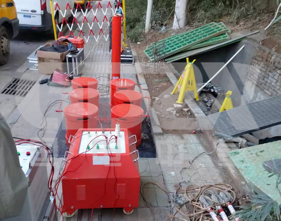 試驗現(xiàn)場.jpg 試驗現(xiàn)場.jpg